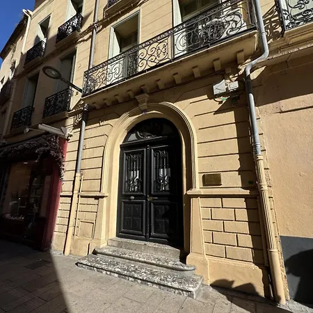 Apartment Flat *